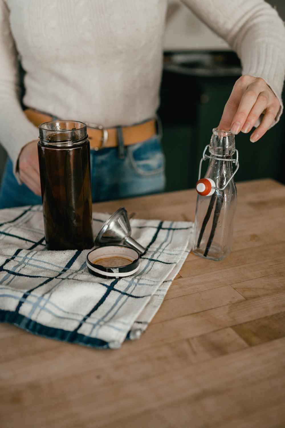 Making vanilla extract with vanilla beans